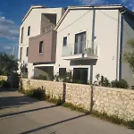 Don Kostangelo 3* Nikiana