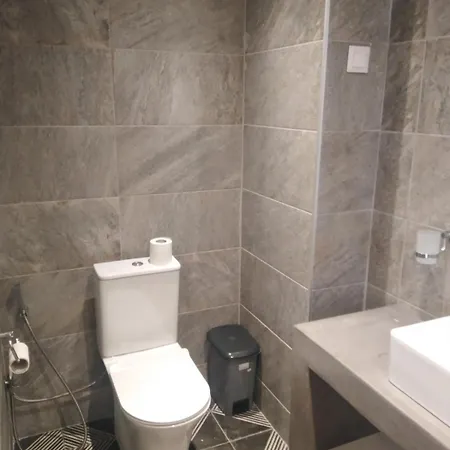 Don Kostangelo 3* Nikiána