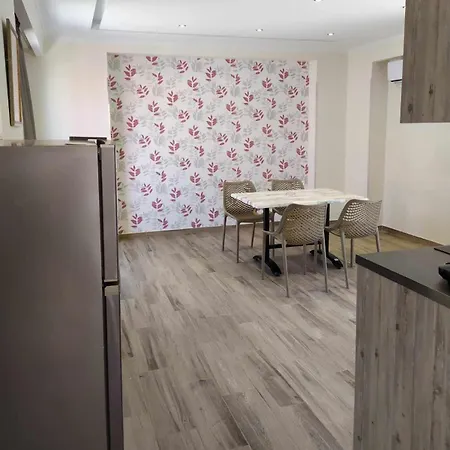 Don Kostangelo Nikiána