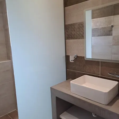 Don Kostangelo 3* Никиана