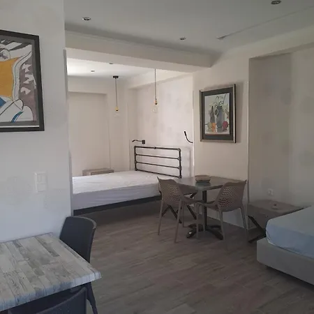 Don Kostangelo Nikiána